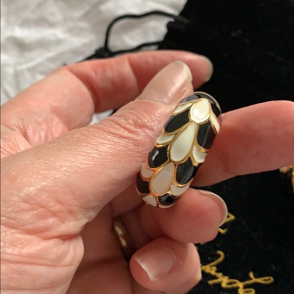 Kenneth Jay Lane enamel hoops - Picture 3 of 3